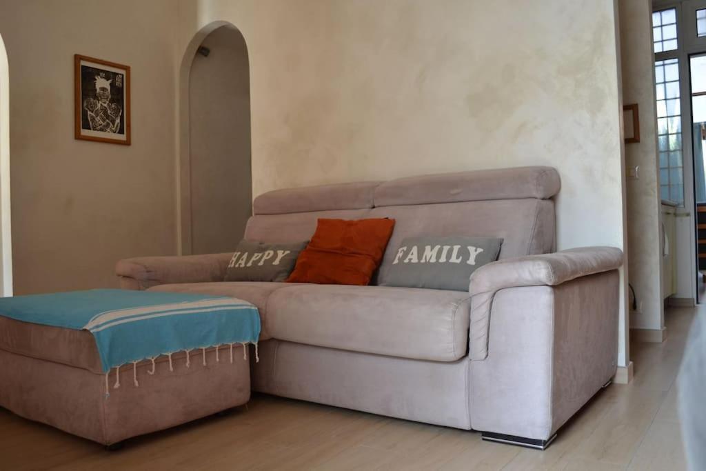 Casanova At Trullo-rome *